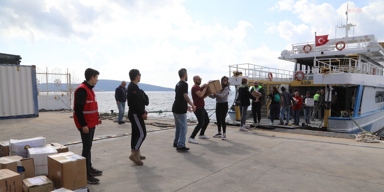 Yunanistan bu kez deprem yardımını denizden getirdi