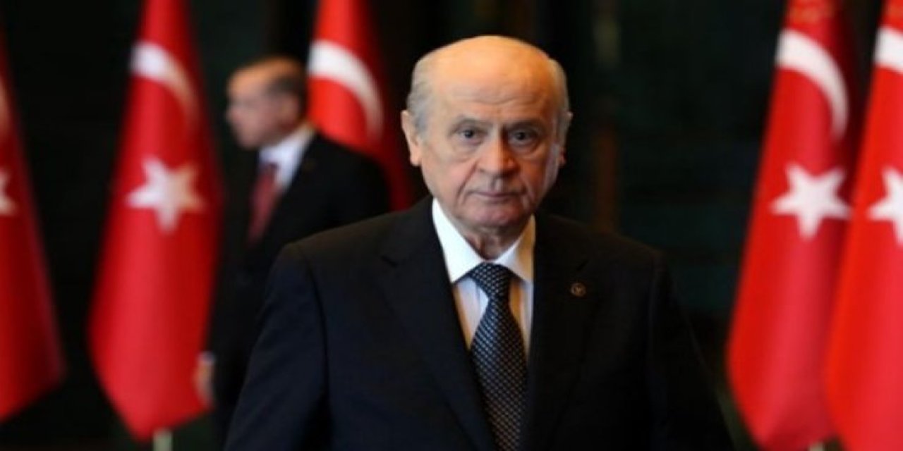 Devlet Bahçeli, 'Hükümet istifa' sloganları sonrası Beşiktaş üyeliğinden istifa etti