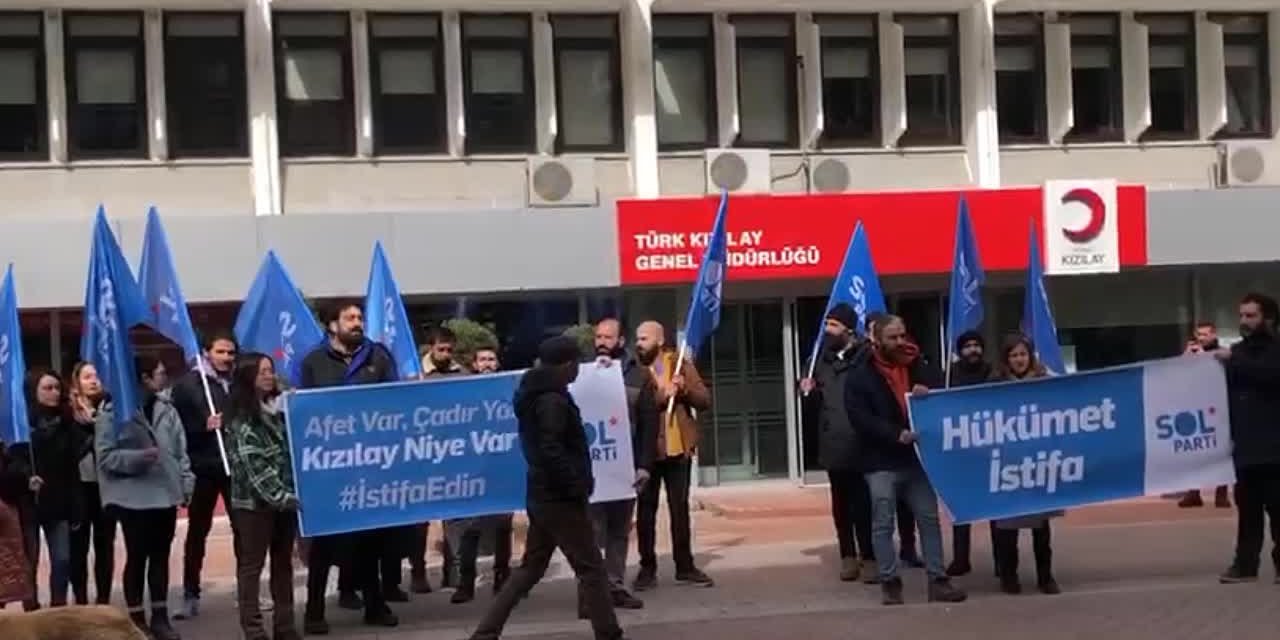 Sol Parti'den Kızılay önünde protesto: Kerem Kınık derhal istifa