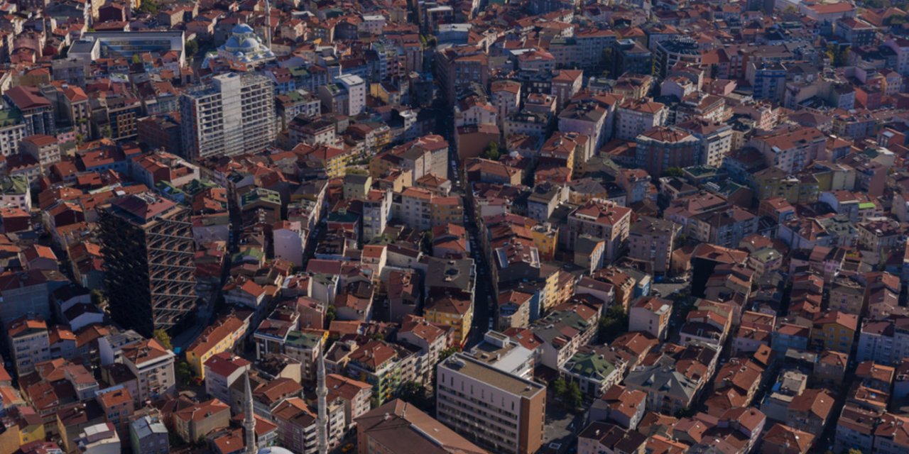 Jeoloji Mühendisi Yılmaz, İstanbul'da dört ilçeyi saydı ve iddia etti: Buraların zeminini balyozla bile kıramıyoruz