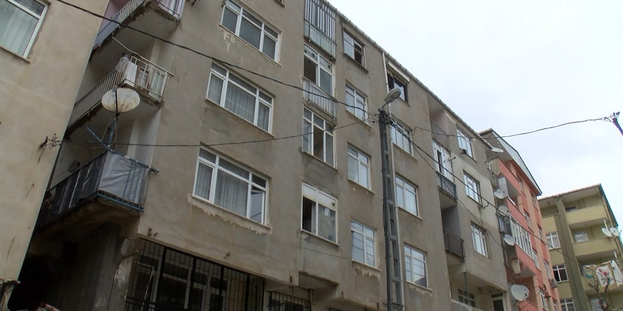 Tuzla'da riskli binalar tahliye ediliyor; kalacak yeri olmayanlara çözüm yok