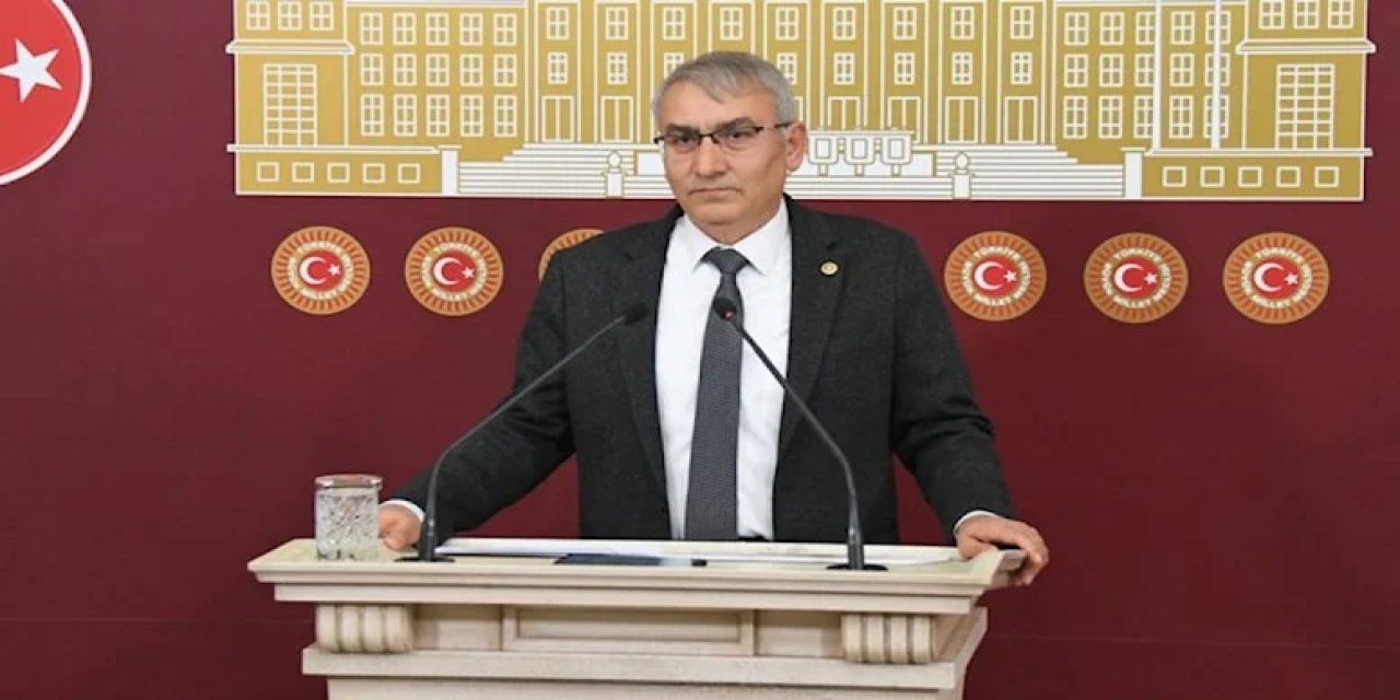 İYİ Parti Ankara Milletvekili Ayhan Altıntaş, istifasını geri çekti