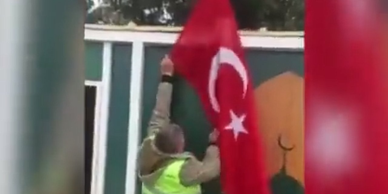 Hatay Valiliği: Türk bayraklarını söken belediye personeli hakkında soruşturma başlatıldı