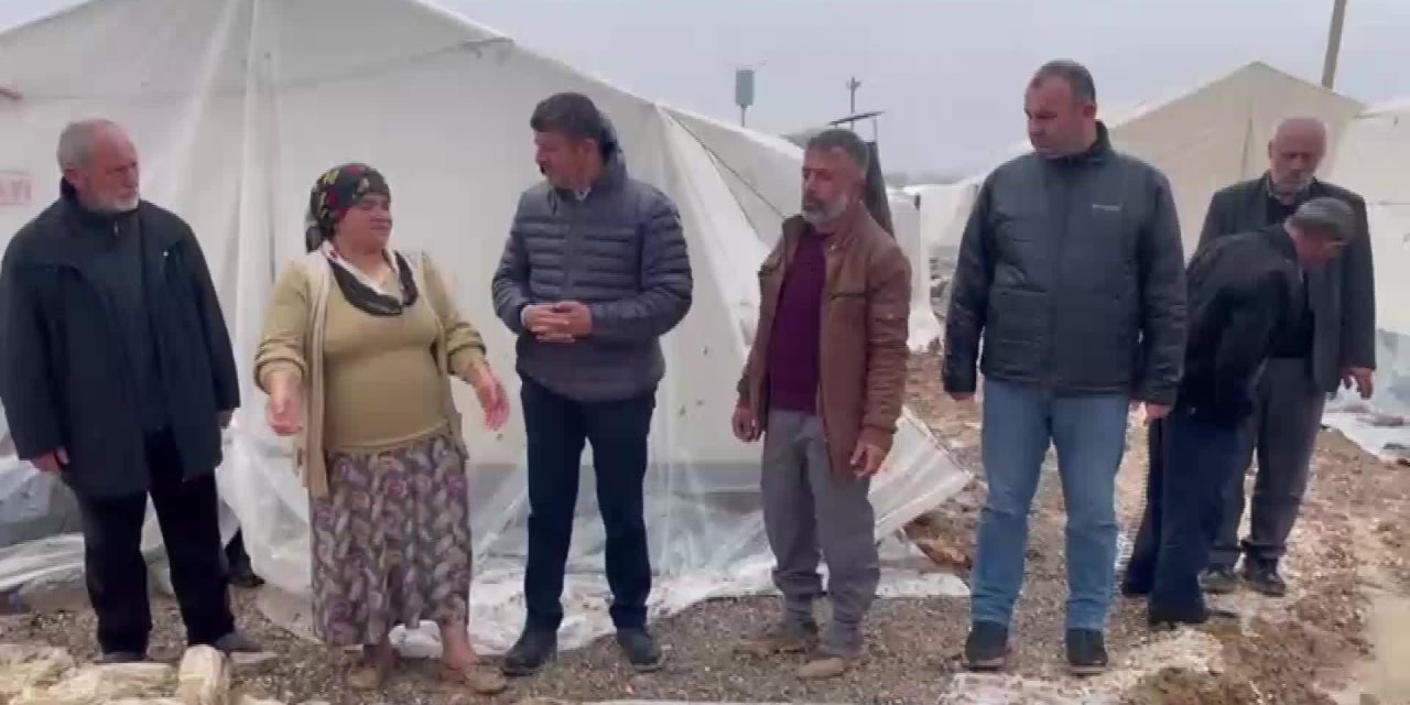 Depremzede vatandaş uyarmış: Çadır kenti dere yatağına kurup 'Biz bu işin uzmanıyız' dediler