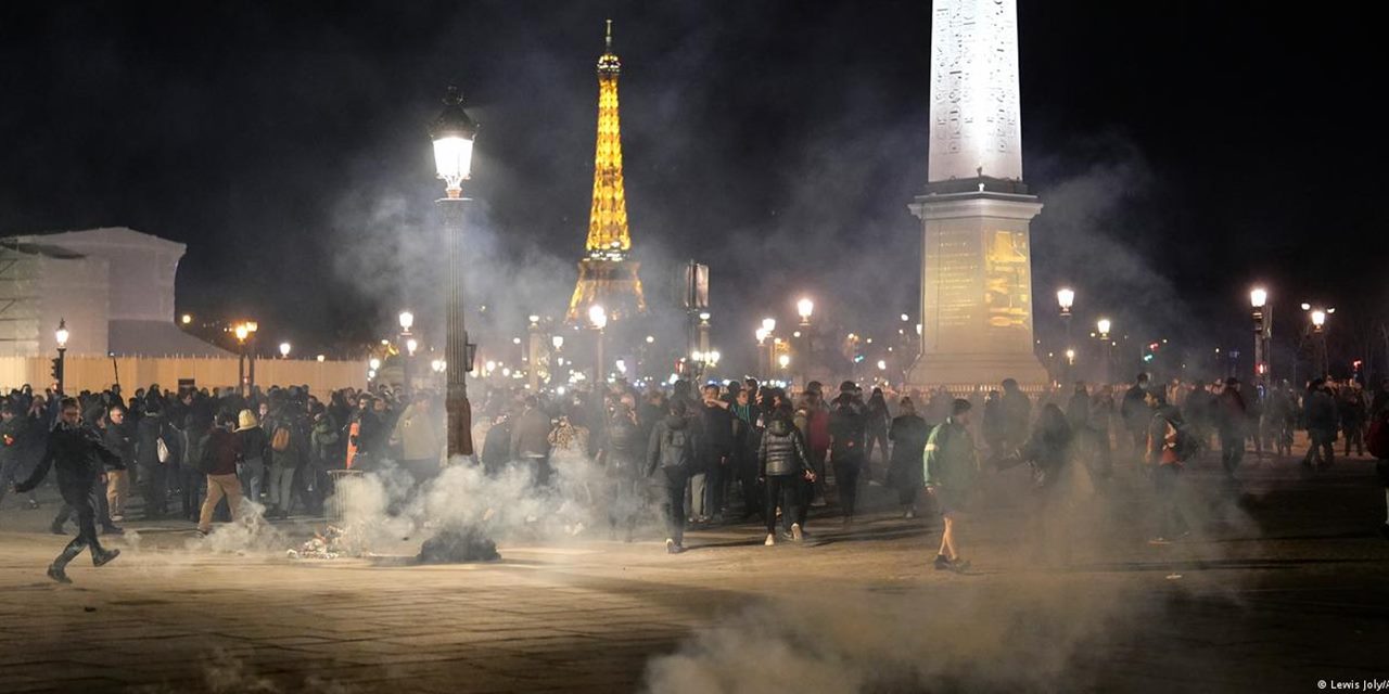 Paris'te 200 kişi gözaltına alındı