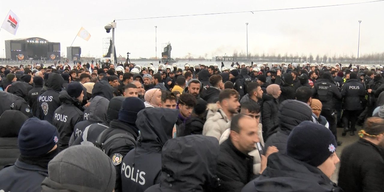 Yenikapı'da Nevruz kutlaması sonrası polis müdahalesi: 224 gözaltı