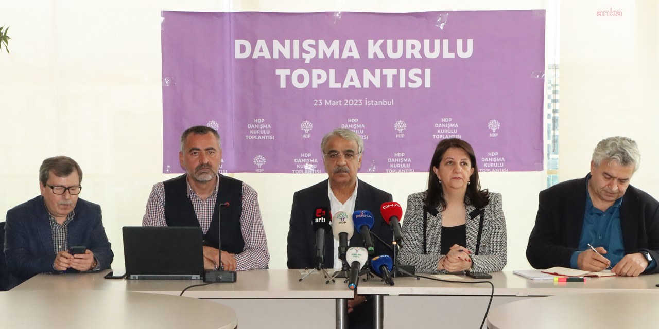 HDP Eş Başkanı Sancar: AYM, 24 aydır süren davada 1 ay daha bekleyemedi
