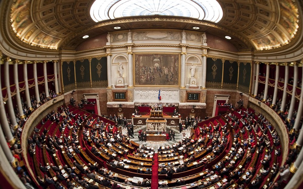Fransa’da 16 emekli generalden meclise ‘iç savaş’ uyarısı