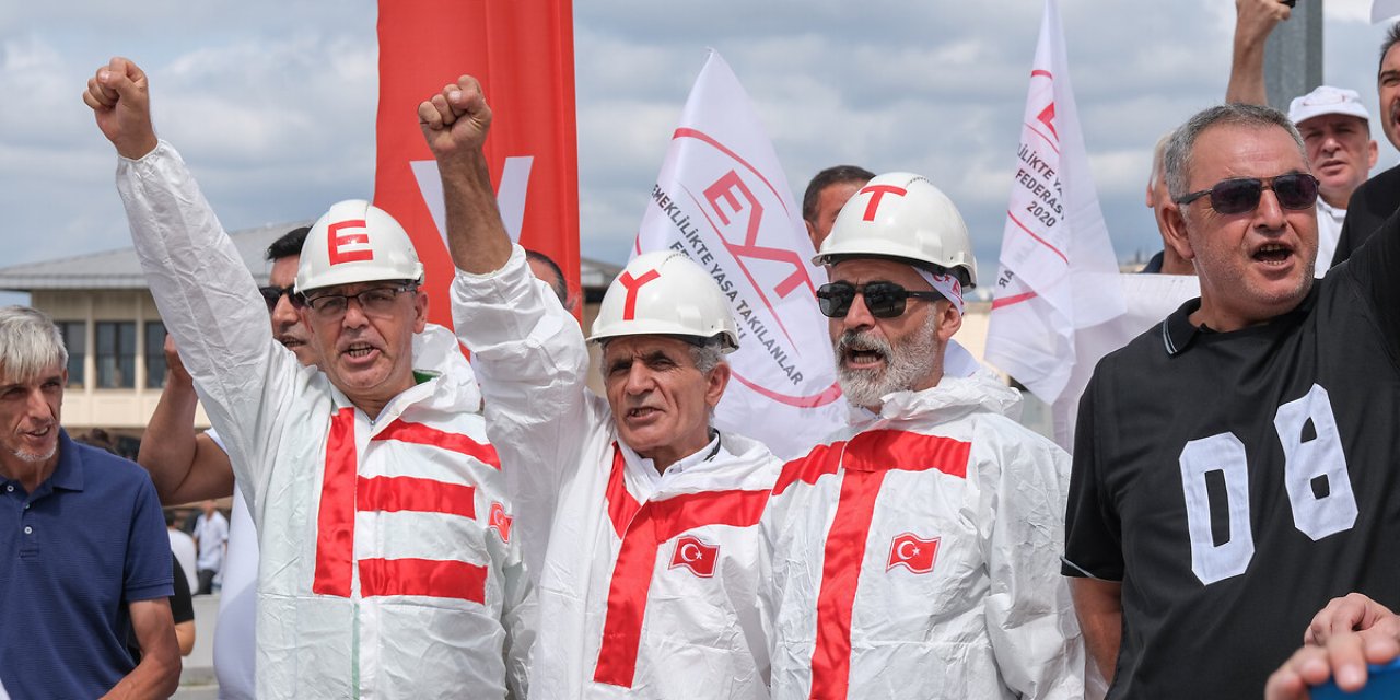 Gecikme itirafı... AKP'li Elitaş: EYT'linin maaşı Eylül'ü bulabilir