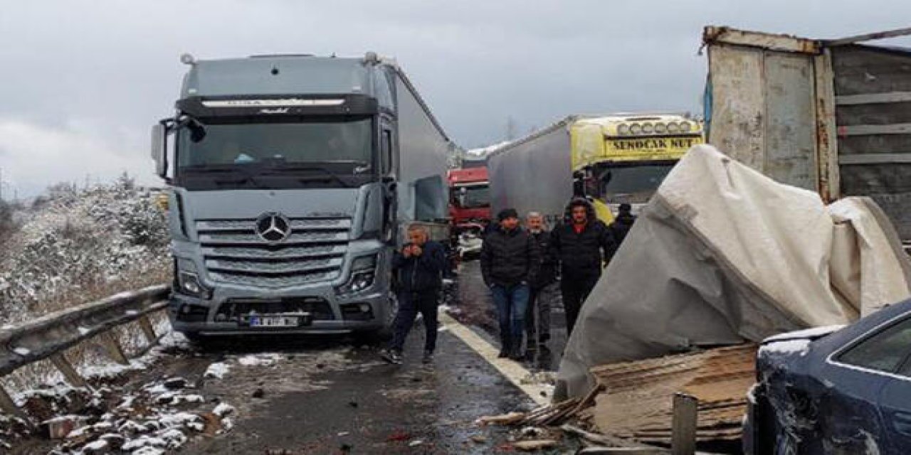 Bolu'da 58 aracın karıştığı kazada Ankara istikameti ulaşıma kapandı