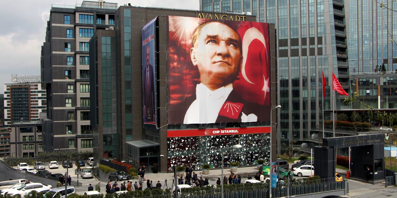 Kaftancıoğlu duyurdu: CHP'nin İstanbul il binasına silahlı saldırı
