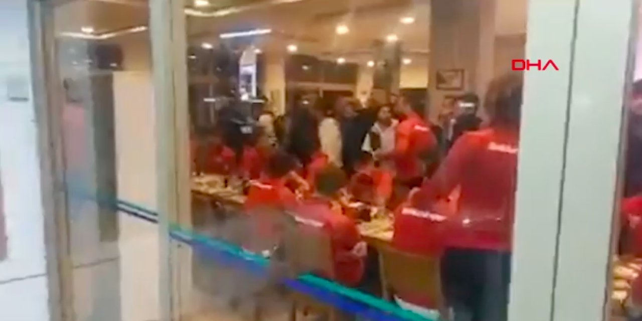 Balıkesirspor'a şok saldırı: Yemek molasında futbolculara saldırdılar...