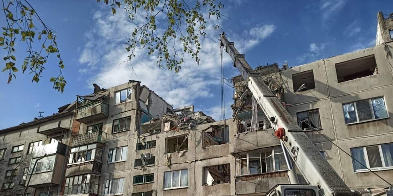 Ukrayna: Rusya Donetsk'te apartman bombaladı, 11 kişi öldü
