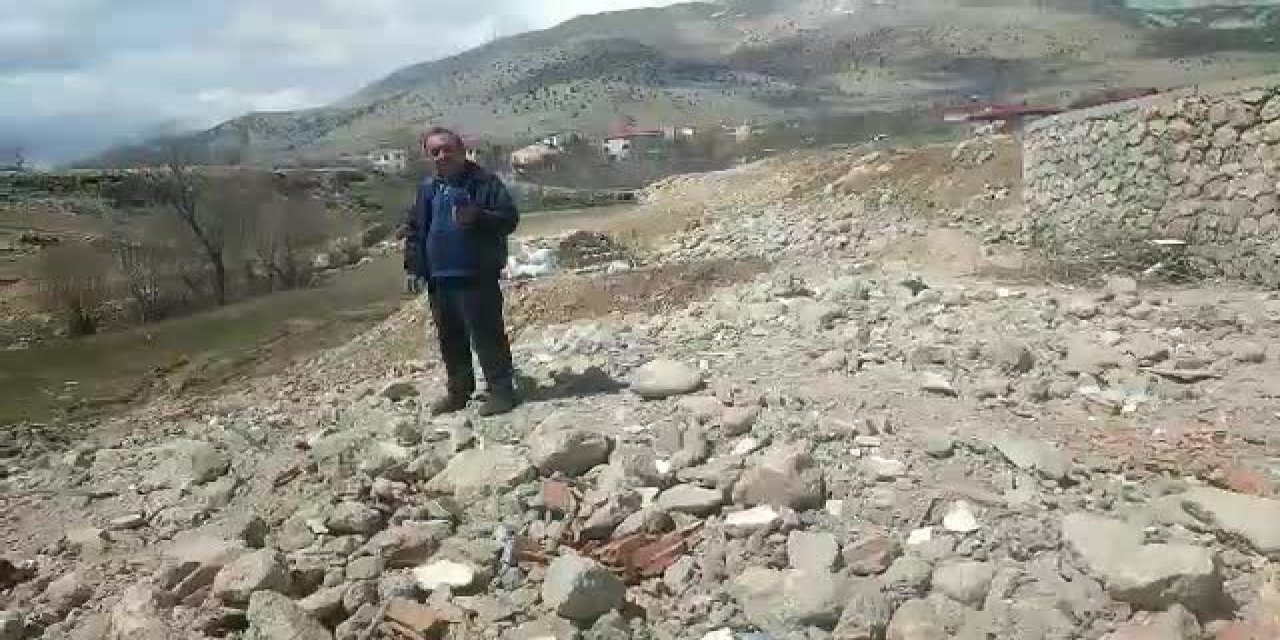 Nurhaklı depremzede: Bize ‘evini yıkacağız, pasanı atacağız’ diyen insanlar, evi yıkıyor, ondan sonra demirini alıp gidiyor