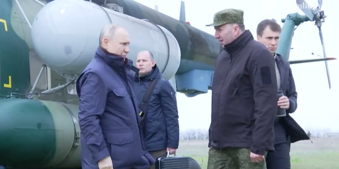 Putin'den, Herson ve Luhansk bölgelerine sürpriz ziyaret