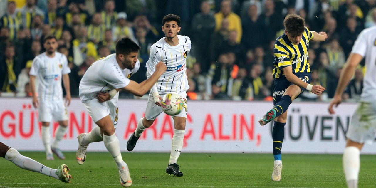 Galatasaray ve Fenerbahçe'nin puan kaybettiği haftada gol rekoru kırıldı