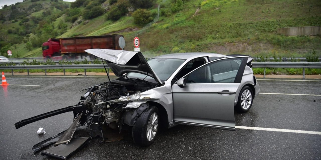 AKP Milletvekili Canbey, trafik kazası geçirdi