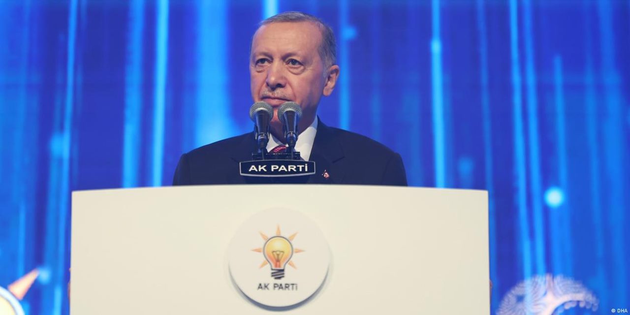 Nürnberg'de asılan Erdoğan seçim afişleri tartışma yarattı