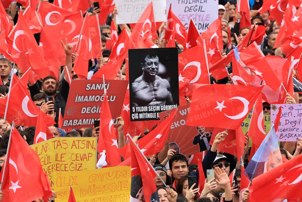 İmamoğlu, Konya'da Milet Buluşması'nda: Ben sırtımı bu memleketin gençlerine yasladım