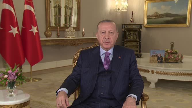 Erdoğan: “Bayram sonrasında kontrollü normalleşme adımlarını atıyoruz”