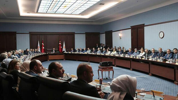 AKP'nin yeni TBMM grup yönetimi belli oldu