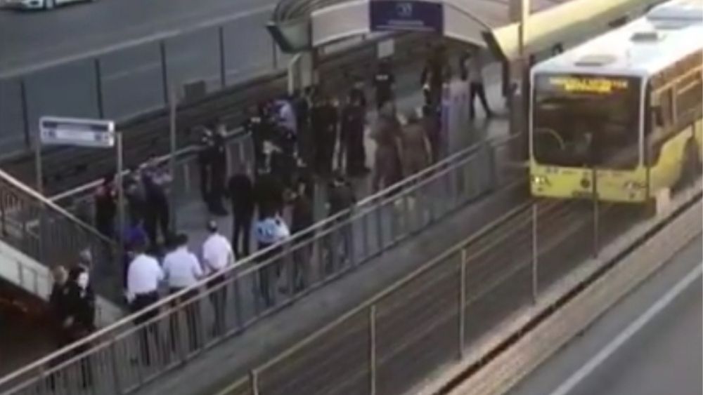 İstanbul'da metrobüste rehine krizi