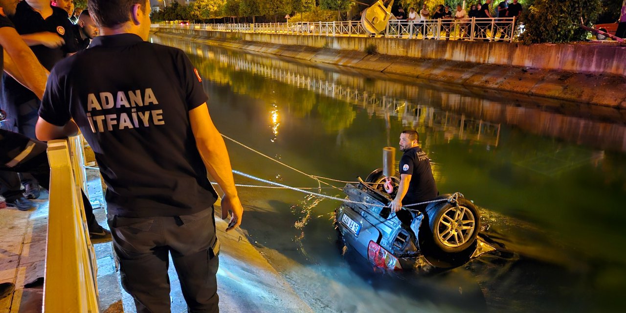 Sürücüsünün virajı alamadığı otomobil sulama kanalına uçtu: 1 ölü, 1 yaralı