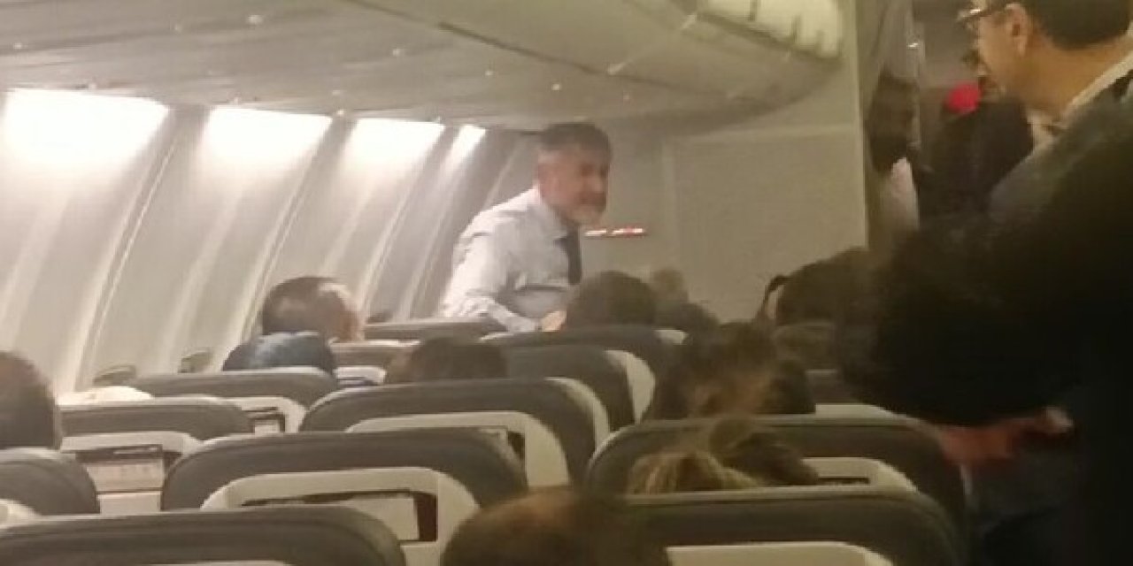 Ankara uçağında Bakan Nebati ile yolcular arasında 'rötar' tartışması: Seçimi AK Parti kazandı, hazmedin kardeşim!