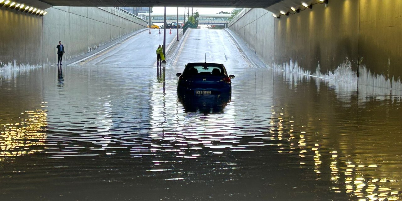 Ankara’da sağanak yağış uyarısı: Belediye saat verdi