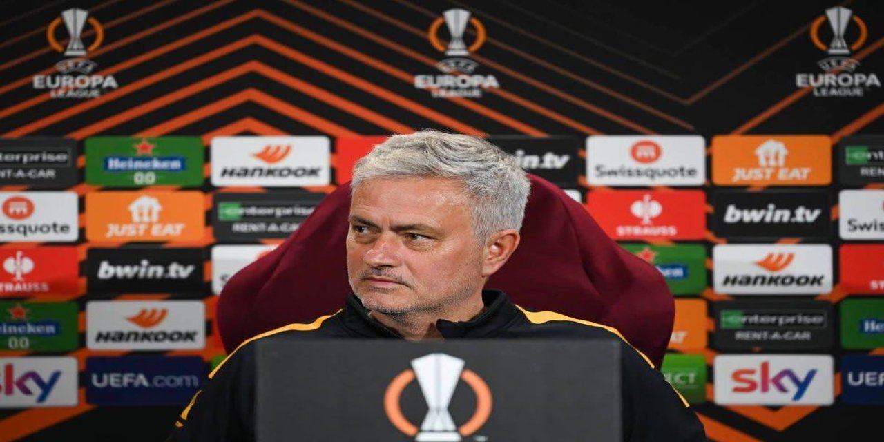 Mourinho UEFA Avrupa Ligi finalinde bir ilki yaşadı