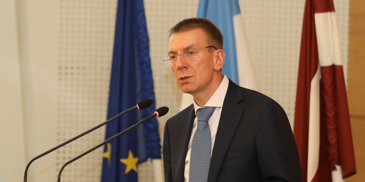 Letonya'da eşcinsel olduğunu açıklayan Rinkevics cumhurbaşkanı seçildi