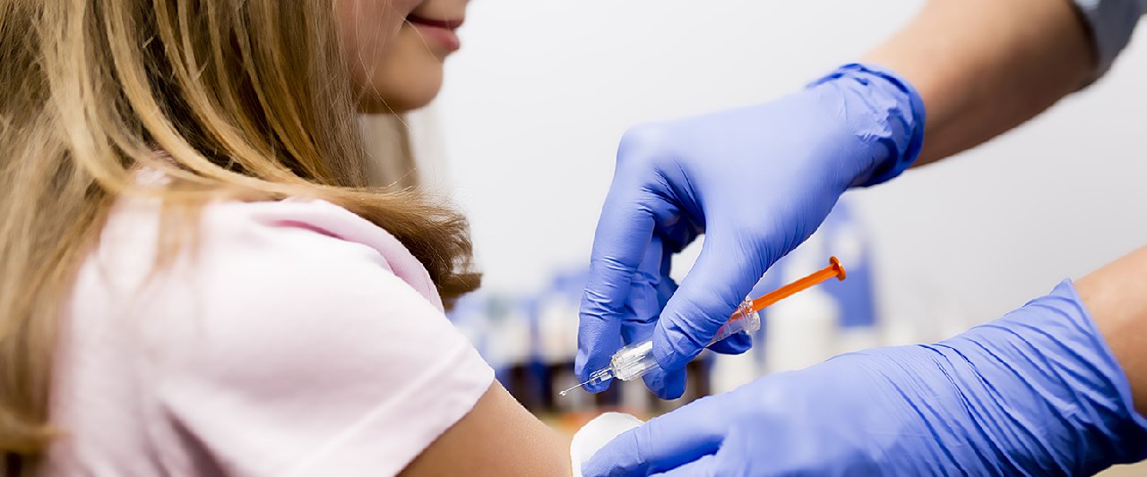 Nüfusun yüzde 17.6'sına birinci doz aşı yapıldı