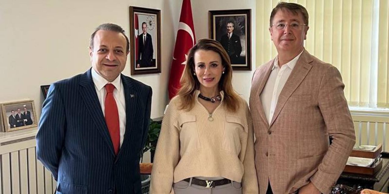 Kılıçdaroğlu'nun danışmanı İbrahim Uslu, Egemen Bağış'la fotoğrafın perde arkasını anlattı