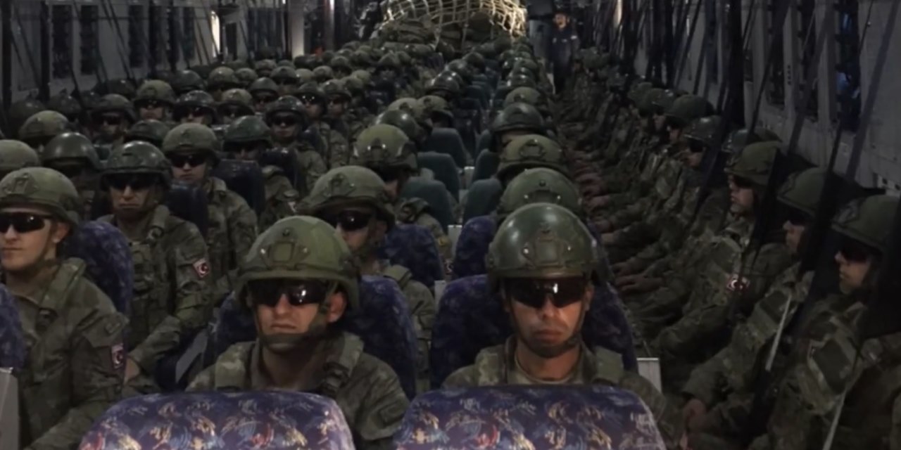 Türk askeri Kosova'ya doğru yola çıktı