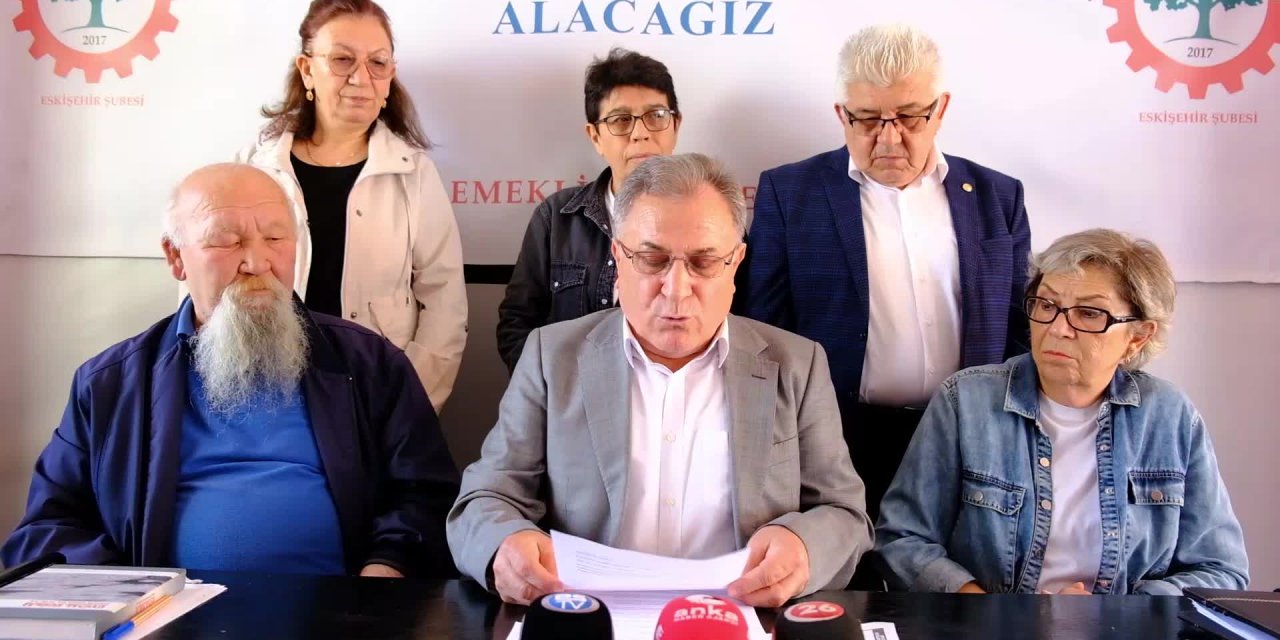 Tüm Emekliler Sendikası'na kapatma davasına tepki: İdare bu sevdadan vazgeçmeli