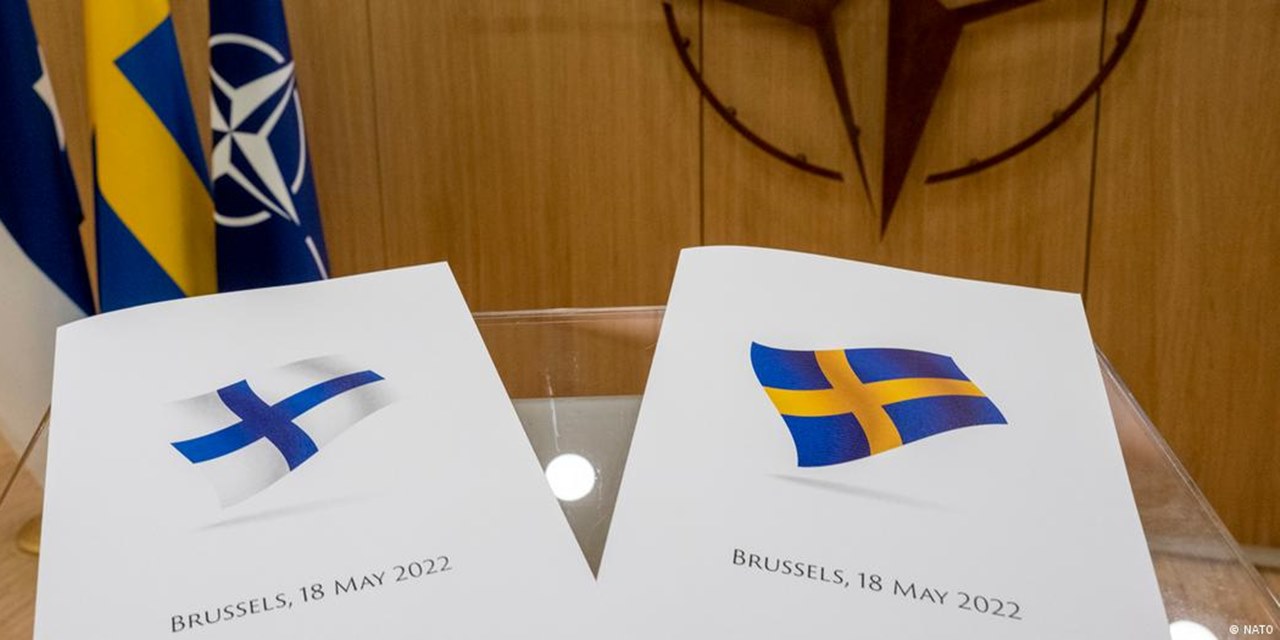 İsveç üye olmadan topraklarını NATO'ya açıyor