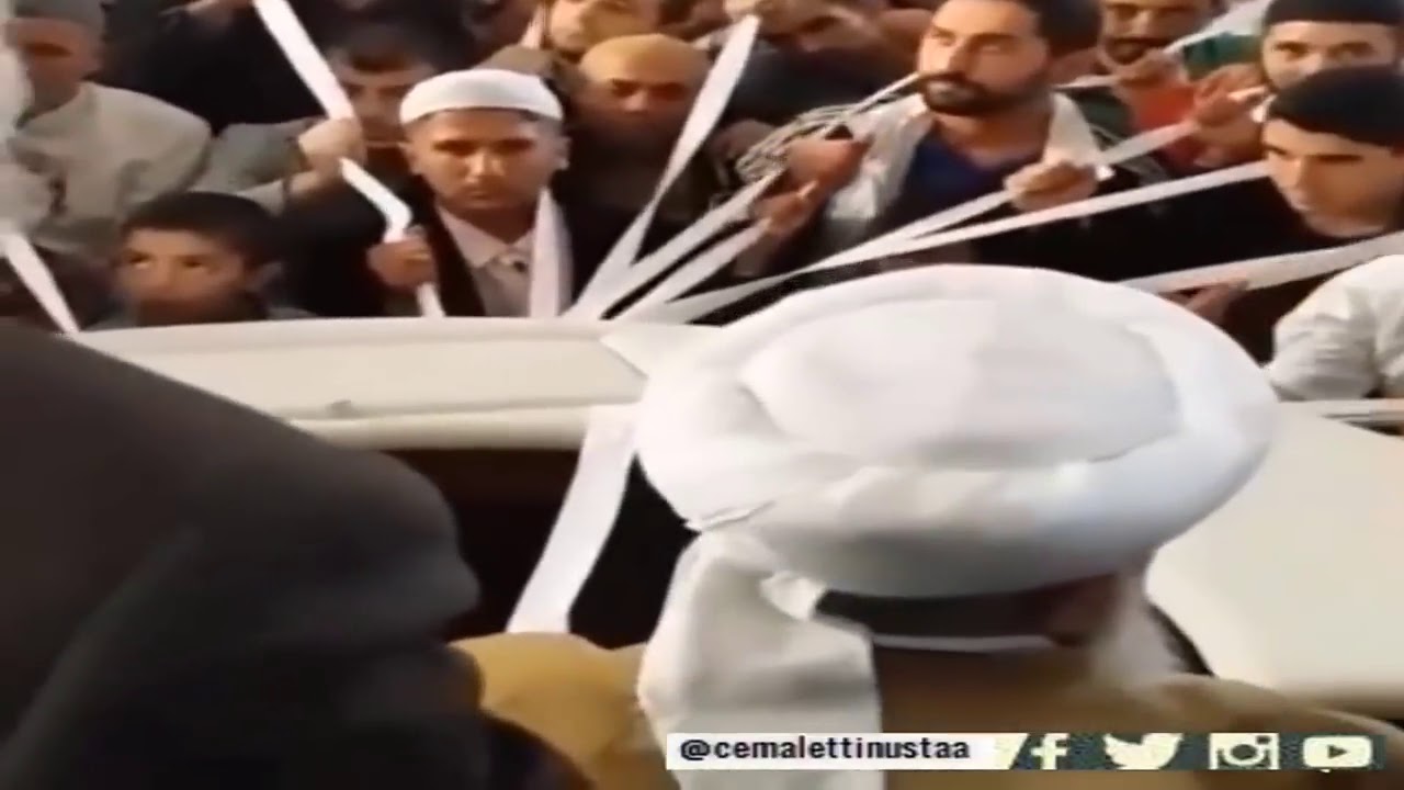Menzil tarikatının şeyhi 'tövbe seansı' düzenledi, video sosyal medyada gündem oldu