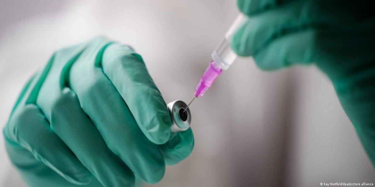 Korona aşıları üreten BioNTech'e tazminat davası
