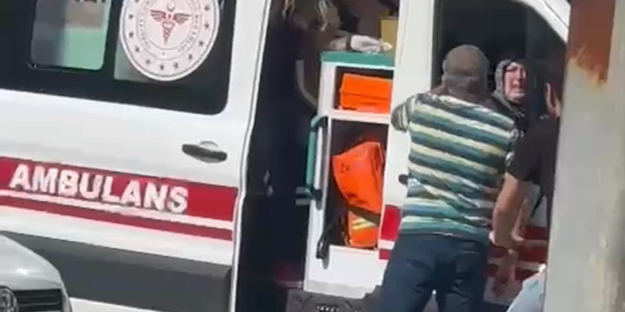 İçinde hasta olan ambulansı durdurdu, 'hasta mı var' diye sordu