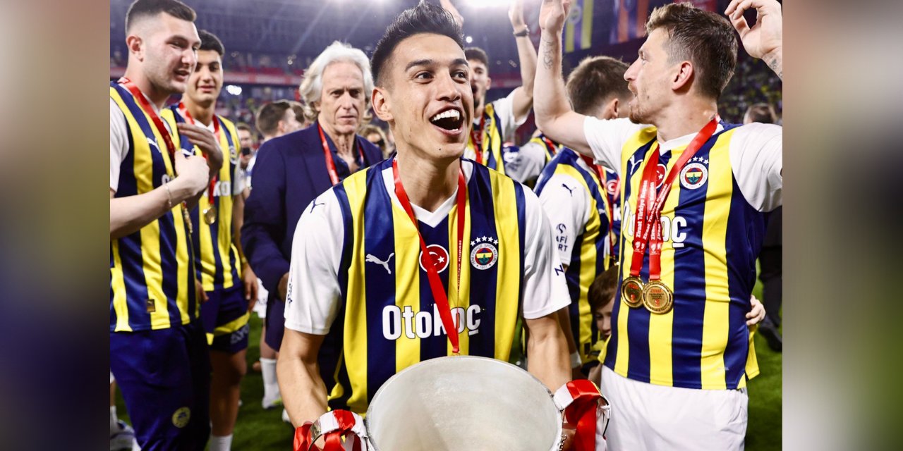 Fenerbahçe, İrfan Can Eğribayat'ın satın alma opsiyonunu kullandı: 2027 yılına kadar Fenerbahçe'de