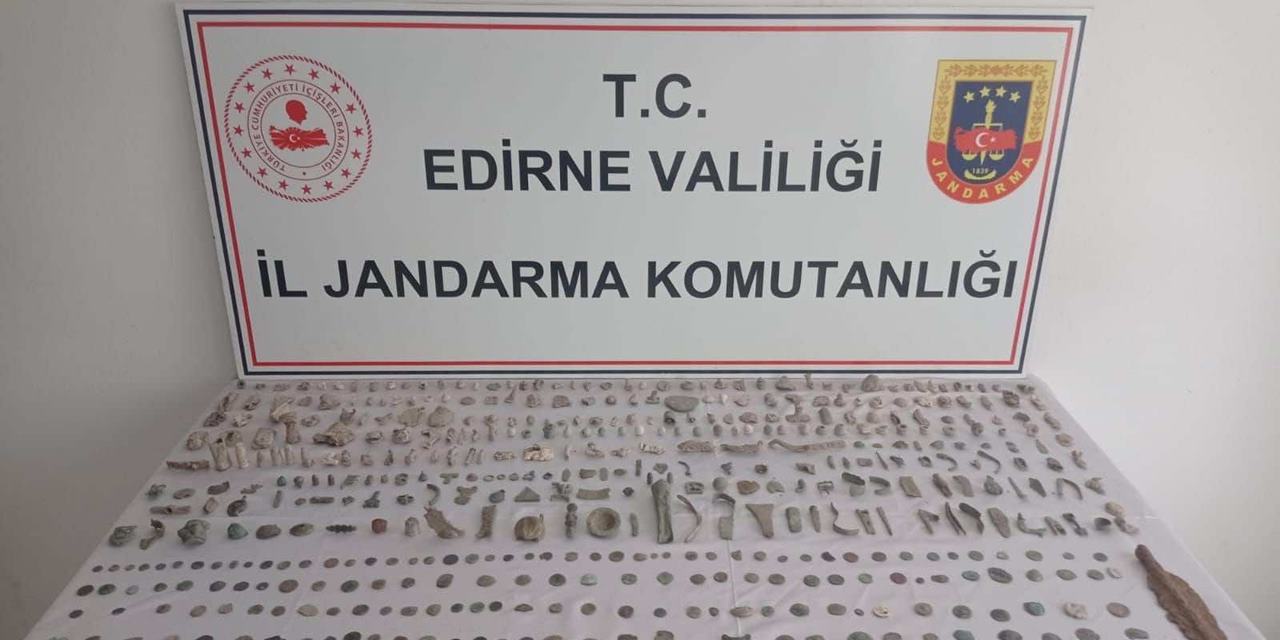 Edirne'deki operasyonda bir evden 520 tarihi eser çıktı