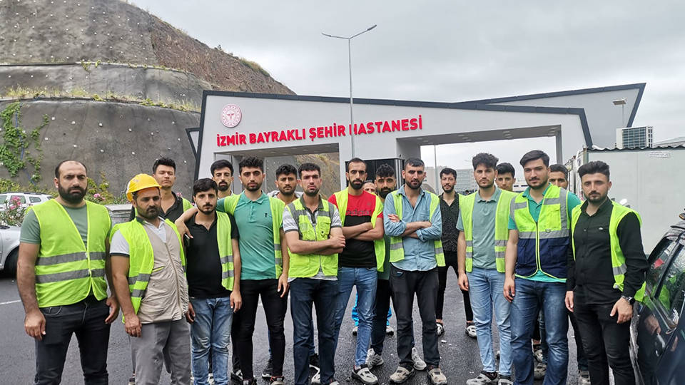 İzmir Şehir Hastanesi'nde işçiler iş bıraktı