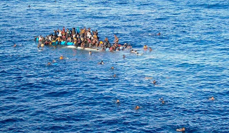 Tunus açıklarında mülteci gemisi battı: 57 kişi hayatını kaybetti