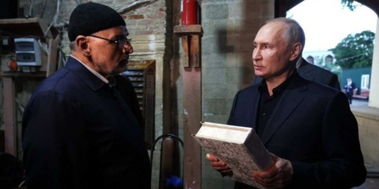 Putin, cami ziyaret etti, Kur’an hakkında konuştu