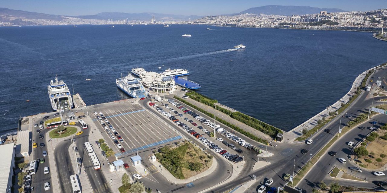 İzmir Körfezi'ndeki batık gemiler keşfedilmeyi bekliyor