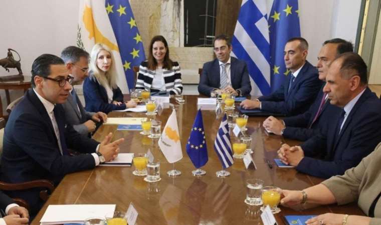 Yunanistan Dışişleri Bakanı Gerapetritis:  'Sahada herhangi bir emrivakiyi asla kabul etmeyeceğiz'