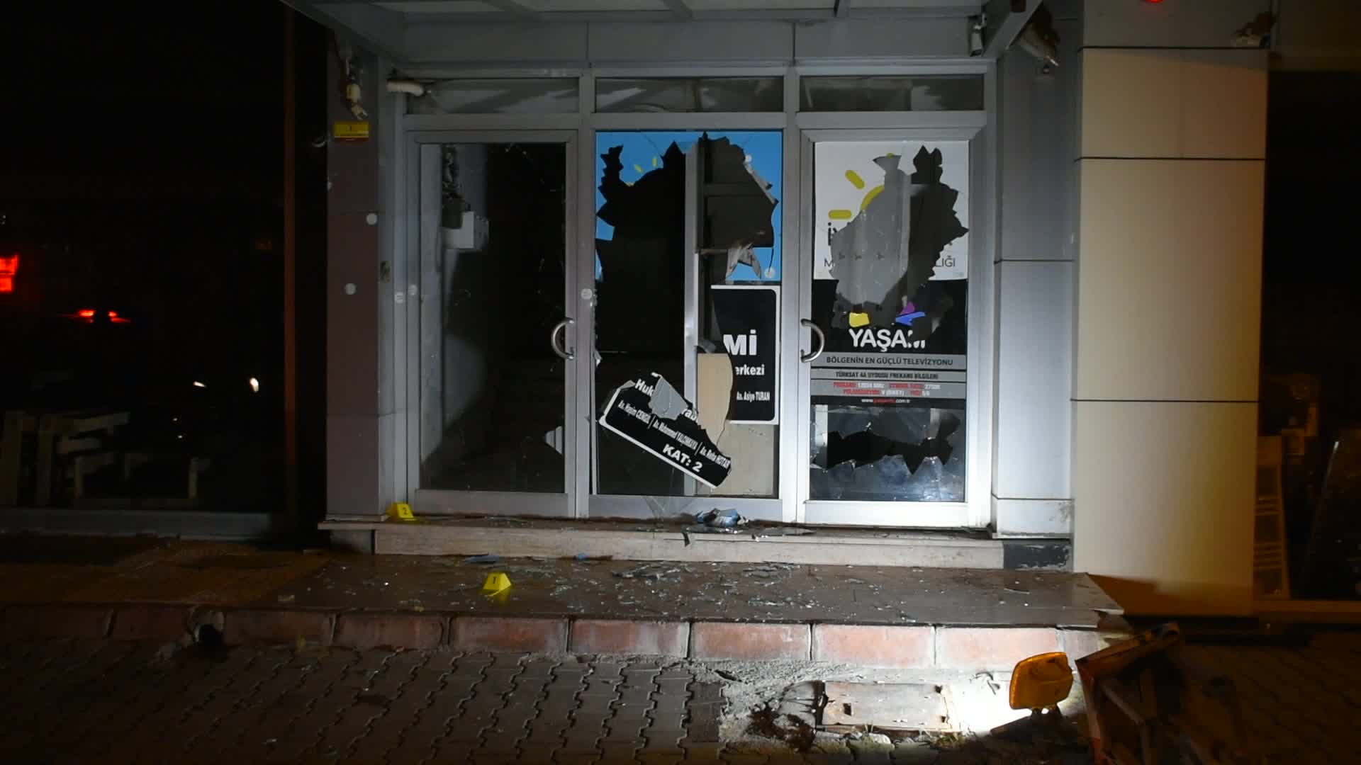 Malatya’da, İyi Parti İl Başkanlığı binasına saldırı