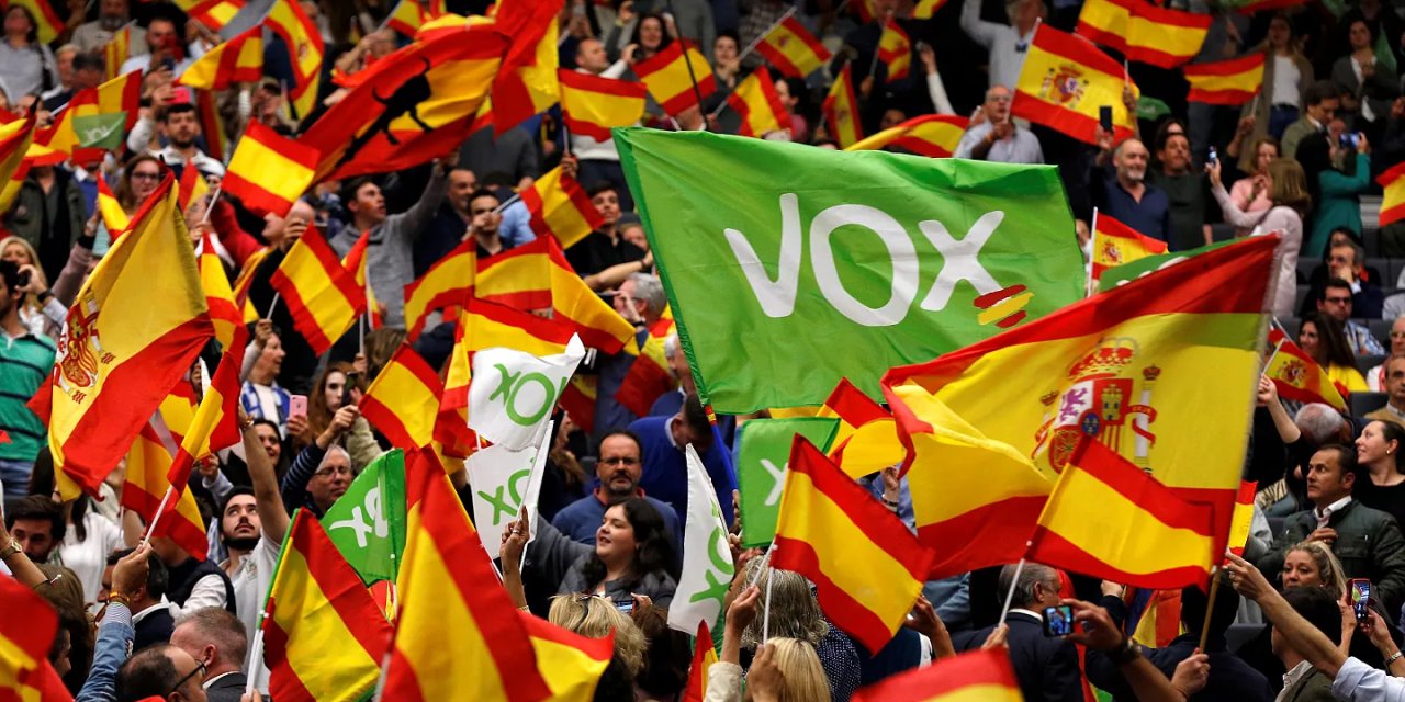 Aşırı sağcı Vox İspanya'da koalisyon ortağı olabilir