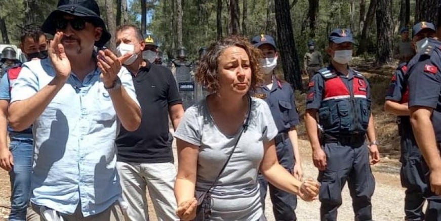 Akbelen Ormanı'ndaki direnişte gözaltına alınan Deniz Gümüşel'in Milas'a girişi yasaklandı