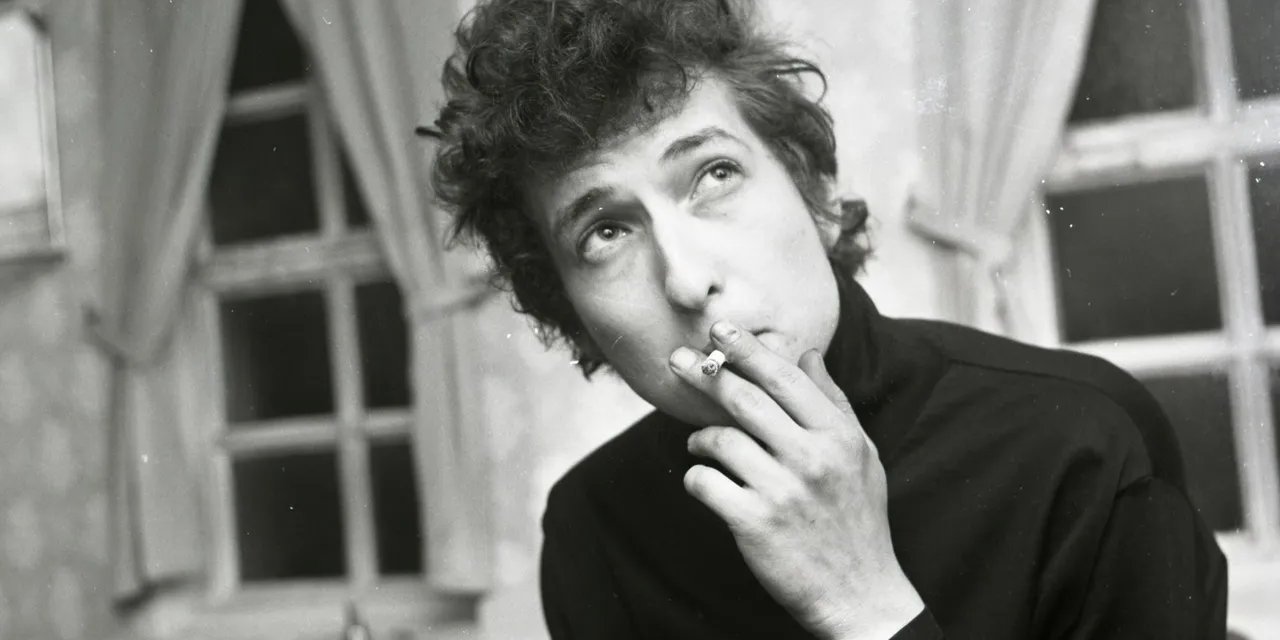 Bob Dylan tahttan indi: 19 yıl sonra 'tüm zamanların en iyi 500 albümü' listesi yeniledi
